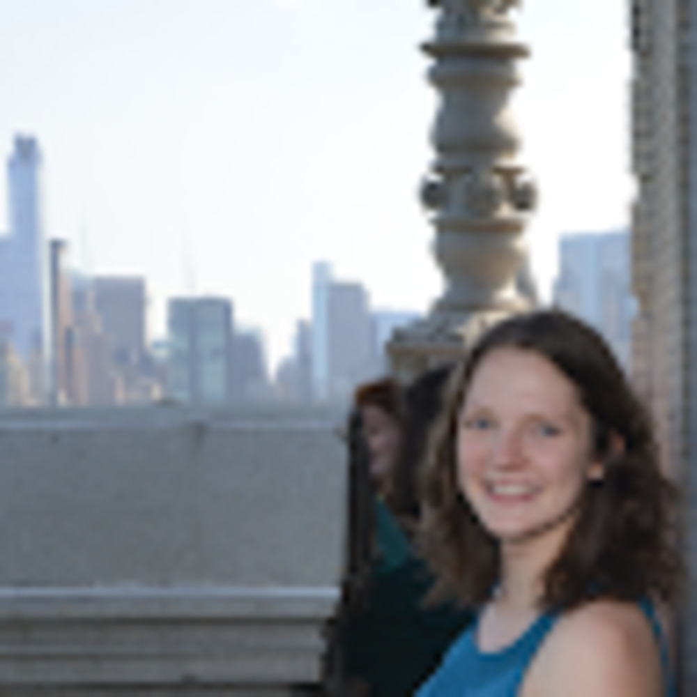 Meet your Posher, Emily